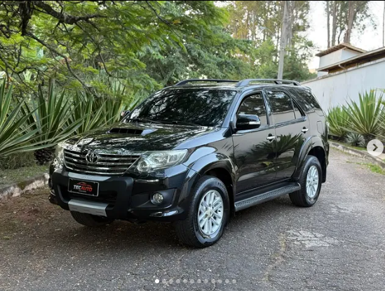 Toyota Hilux SW4 SRV 3.0 2013 à venda na TECAUTO Veículos Caeté MG