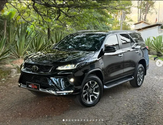 Toyota Hilux SW4 SRX Diamond